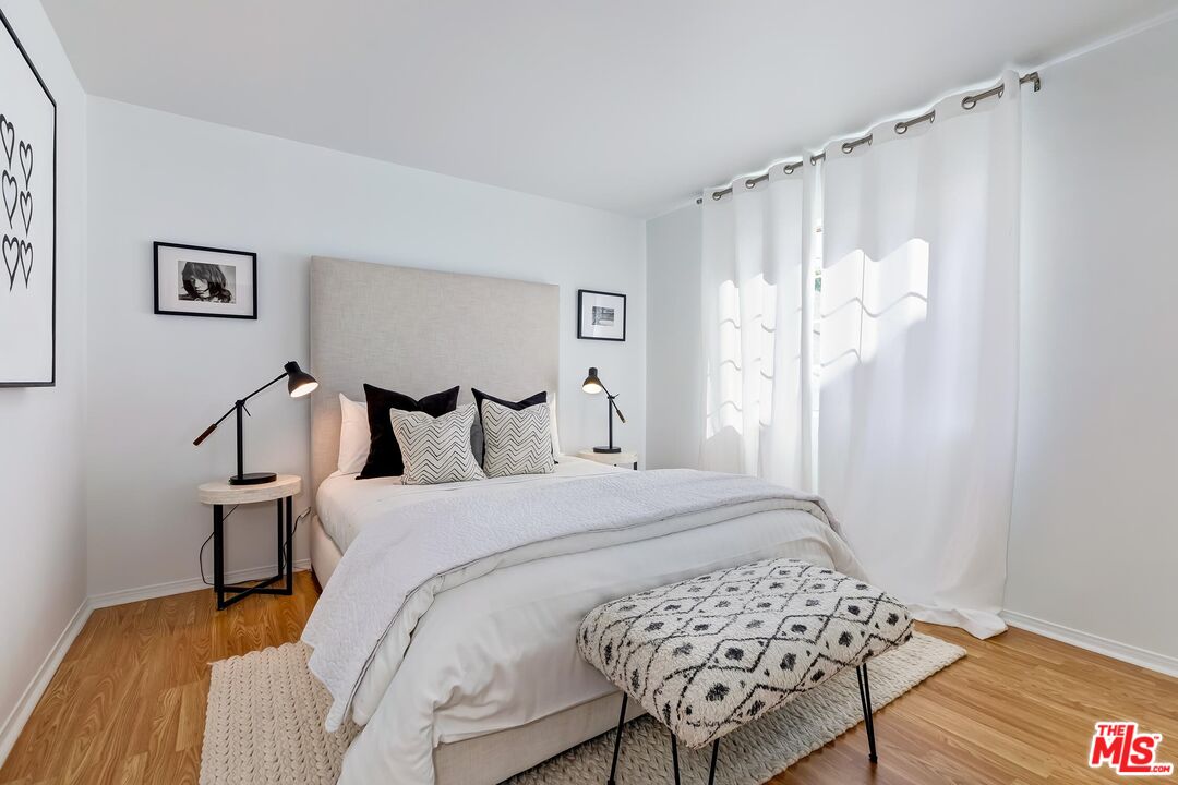 10542 Butterfield Rd