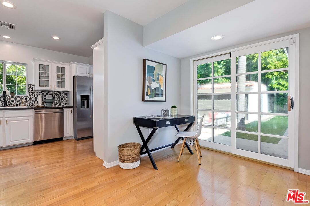 10542 Butterfield Rd