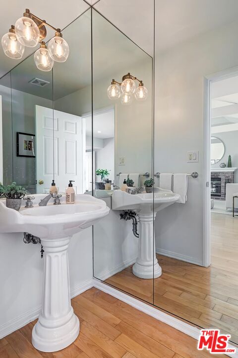 10542 Butterfield Rd