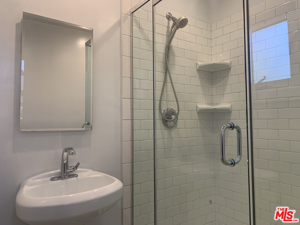 1620 MALTMAN AVE Unit: 1/2