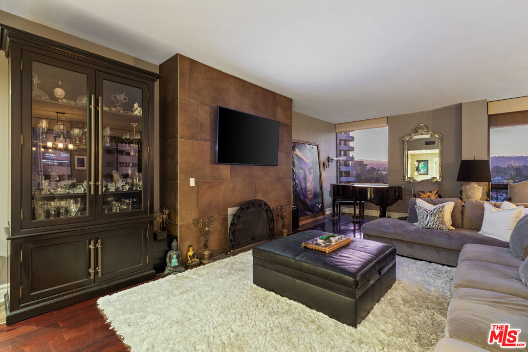 10590 Wilshire Blvd Unit: 1804