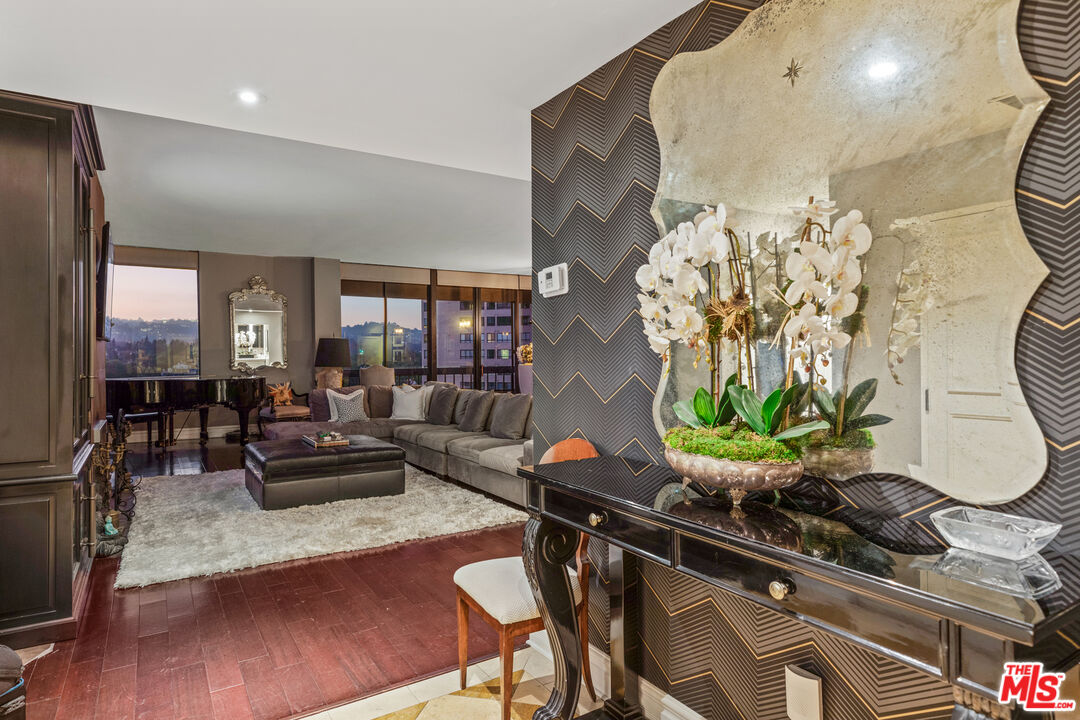 10590 Wilshire Blvd Unit: 1804