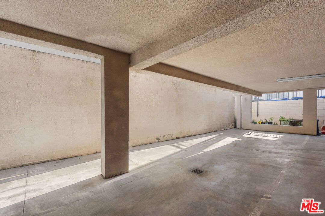 1128 11th St Unit: 210