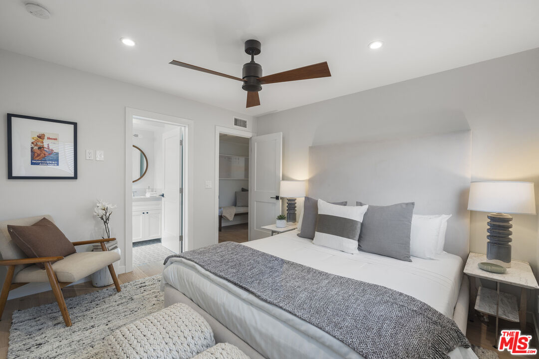 1128 11th St Unit: 210