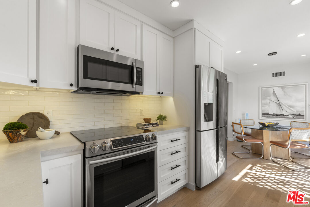 1128 11th St Unit: 210