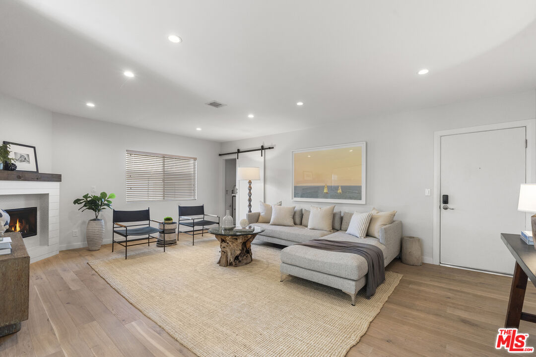 1128 11th St Unit: 210