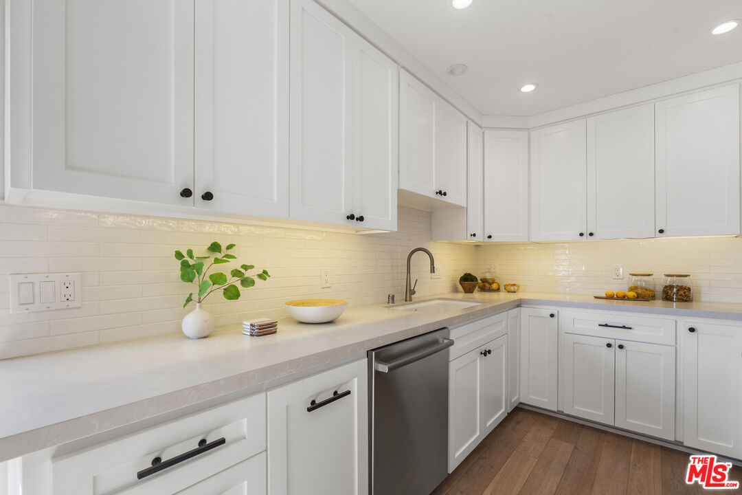 1128 11th St Unit: 210