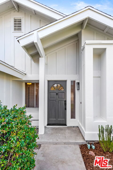 27537 Cherry Creek Dr