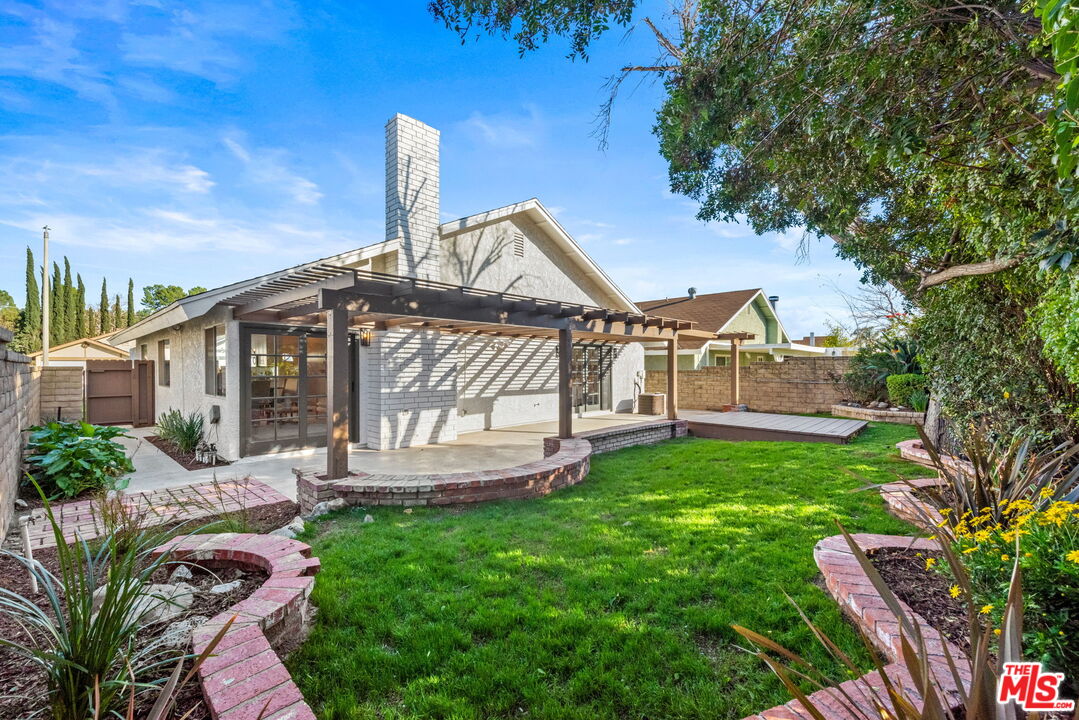 27537 Cherry Creek Dr