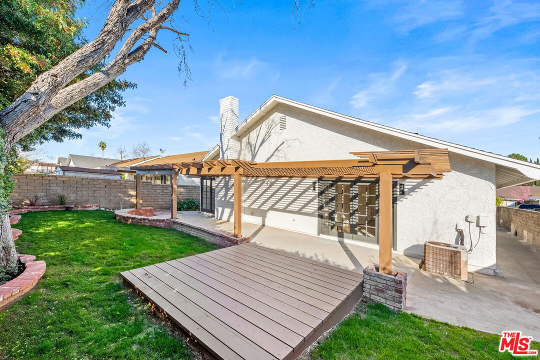 27537 Cherry Creek Dr