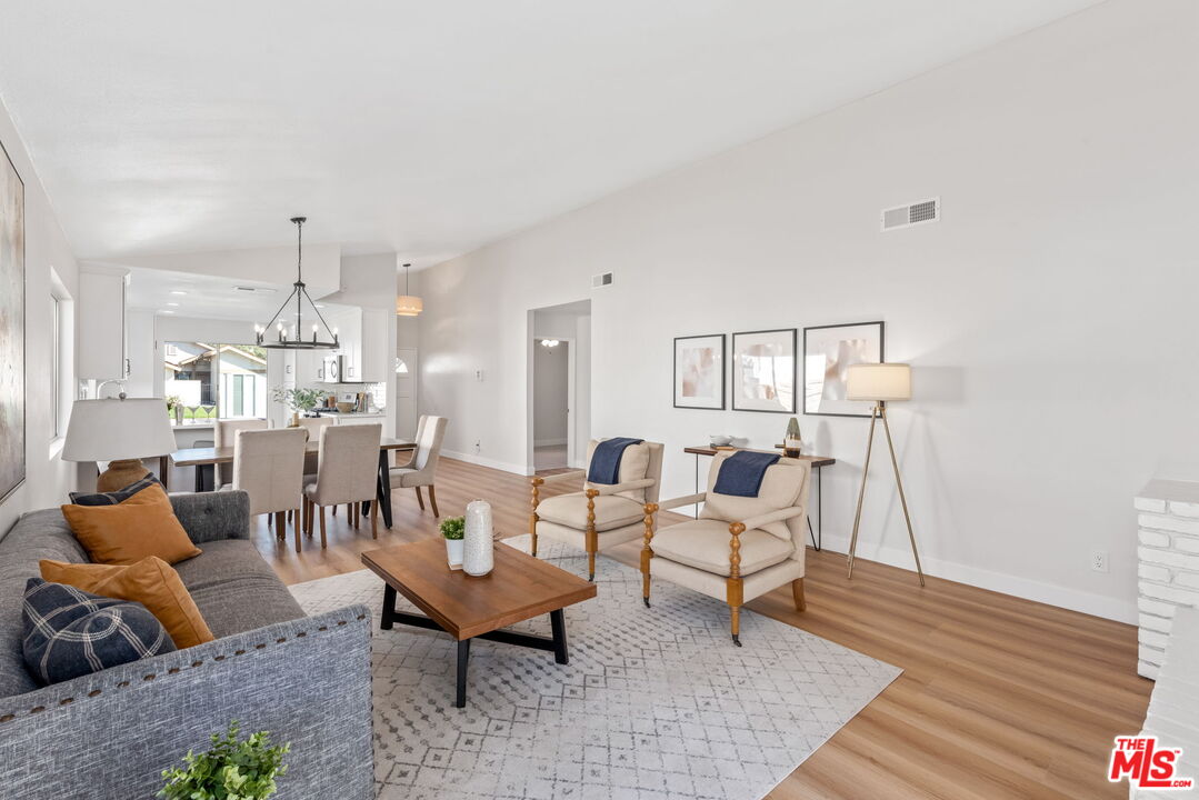 27537 Cherry Creek Dr