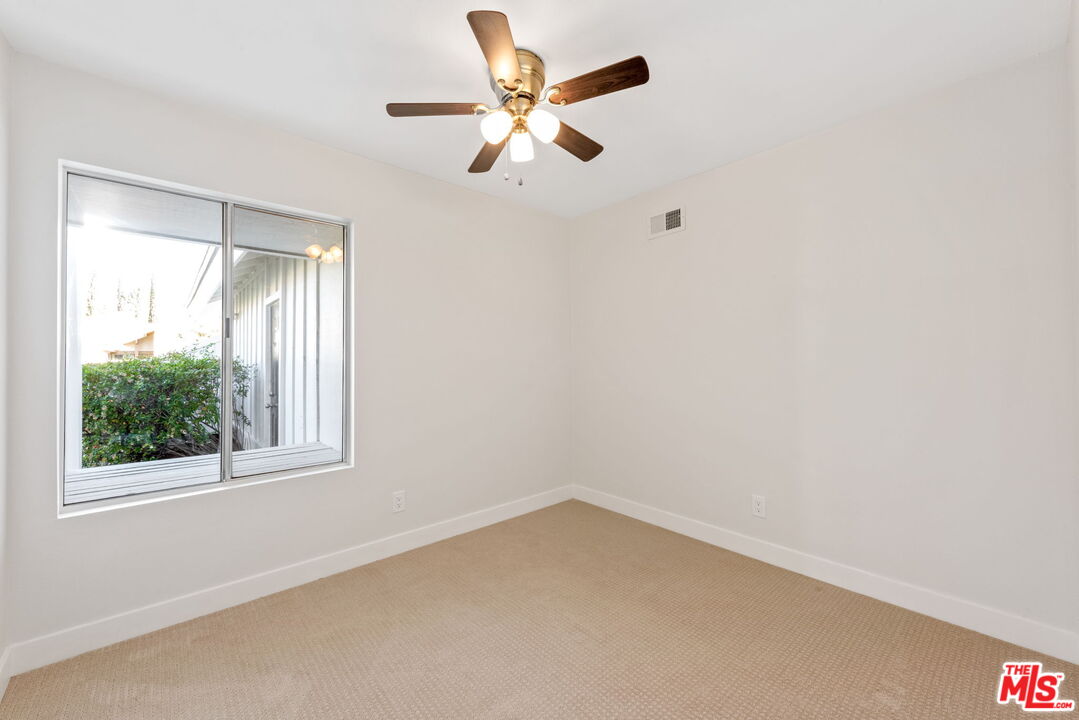 27537 Cherry Creek Dr