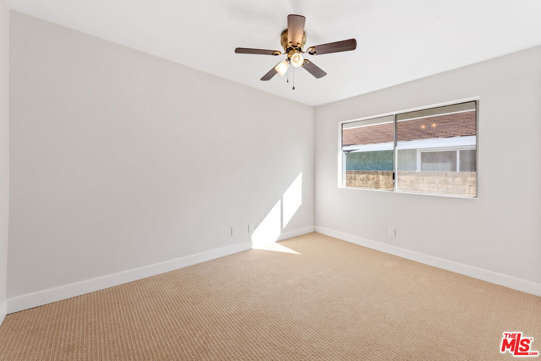 27537 Cherry Creek Dr