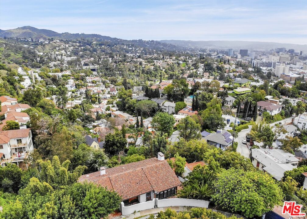 7082 La Presa Dr