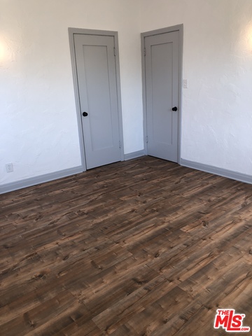 2903 SOMERSET DR Unit: 1/2