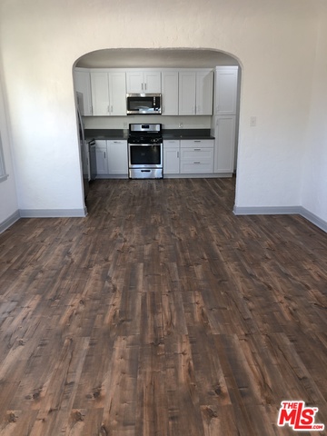 2903 SOMERSET DR Unit: 1/2