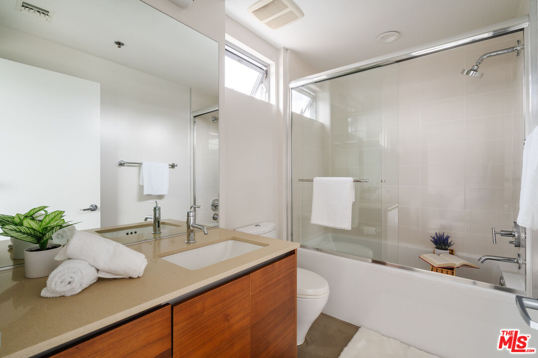 11500 Tennessee Ave Unit: 312