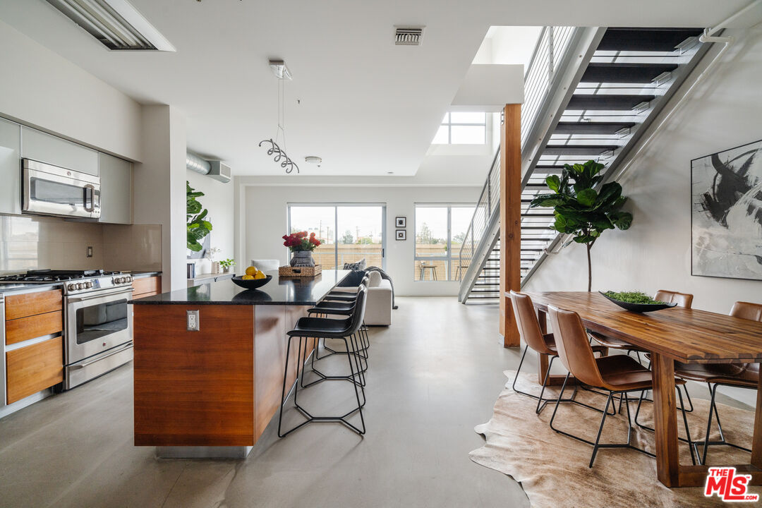 11500 Tennessee Ave Unit: 312