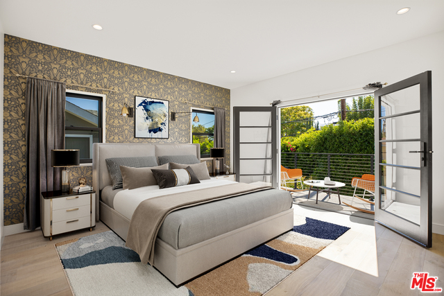 1203 N Poinsettia Pl