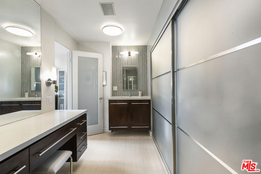 4411 Los Feliz Blvd Unit: 1101