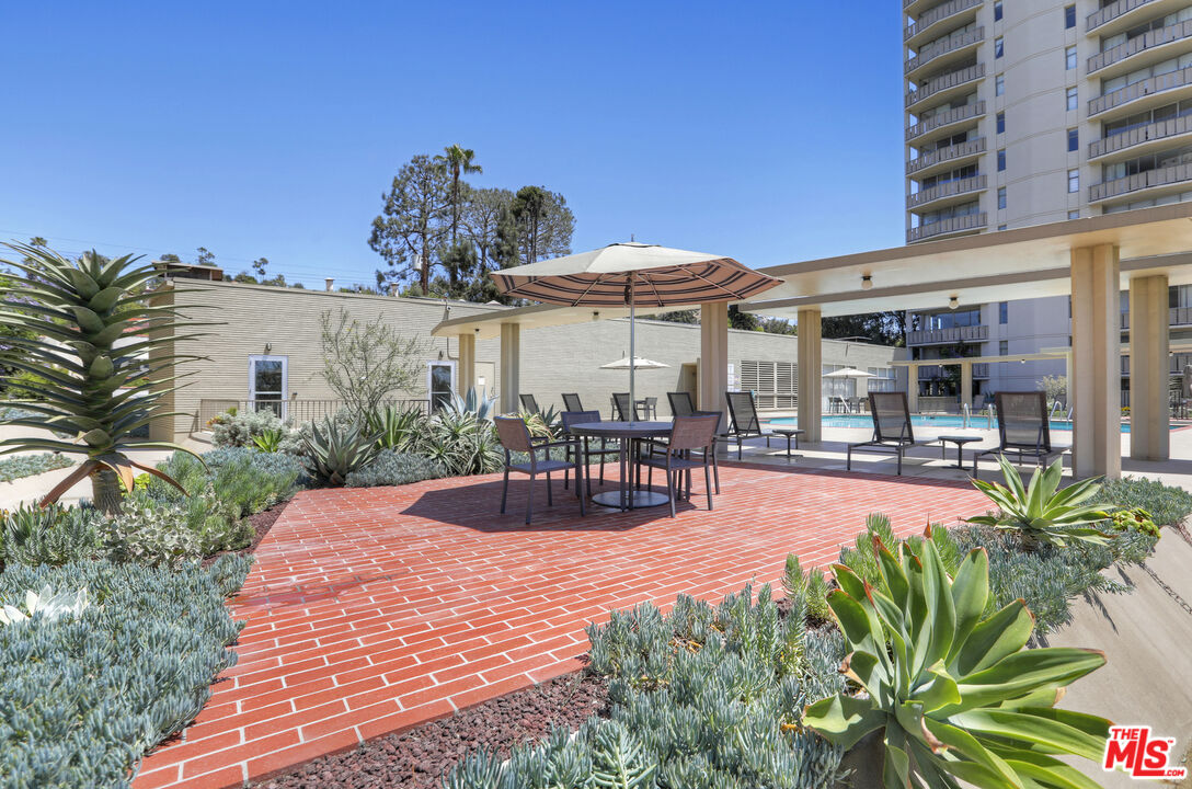 4411 Los Feliz Blvd Unit: 1101