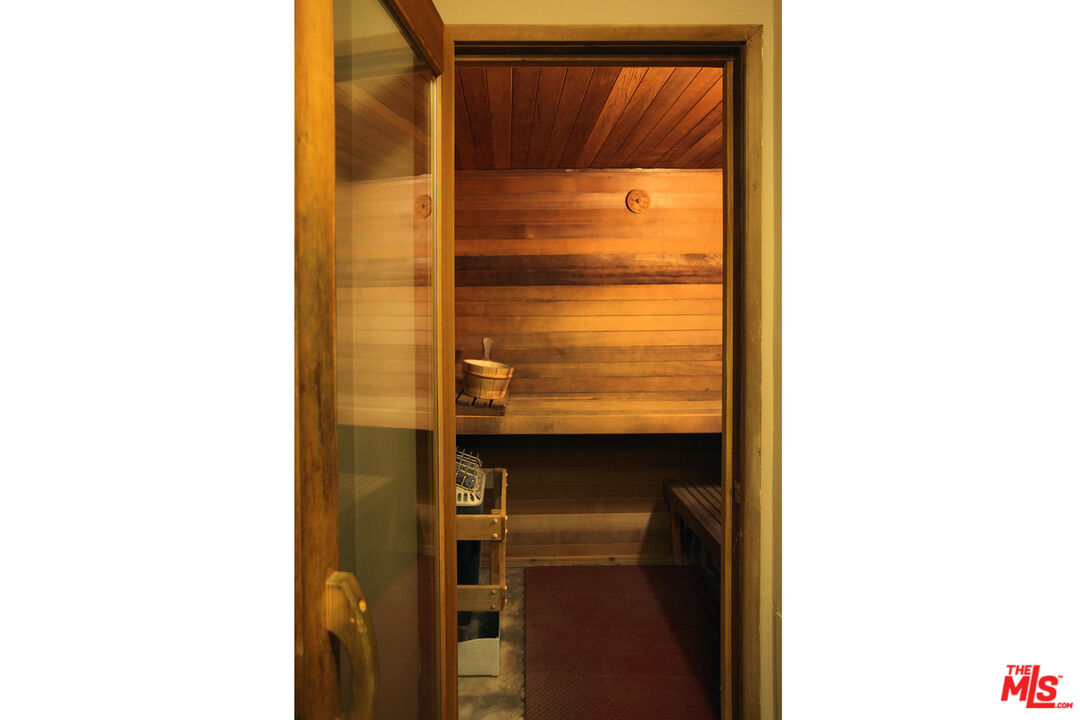 4411 Los Feliz Blvd Unit: 1101