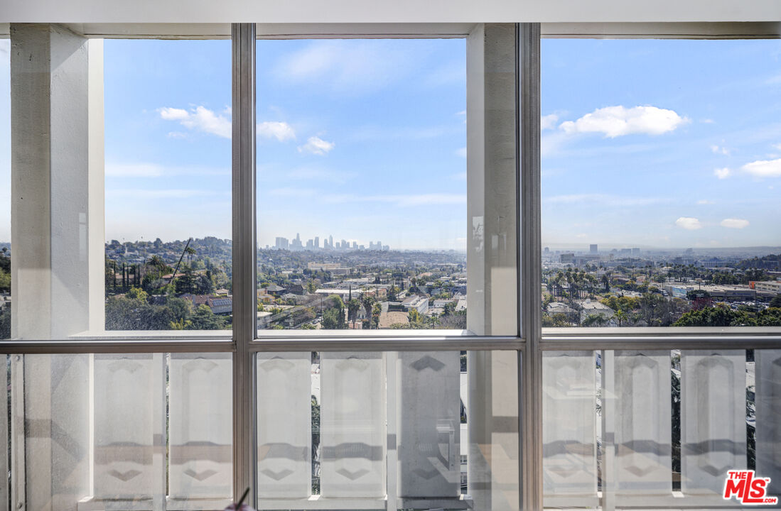 4411 Los Feliz Blvd Unit: 1101