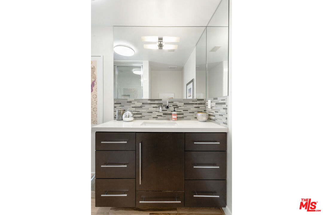 4411 Los Feliz Blvd Unit: 1101