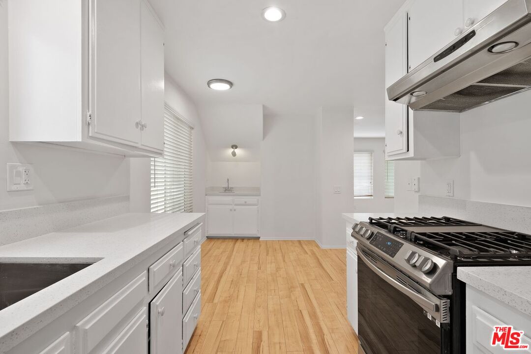 1916 PACIFIC AVE Unit: 1