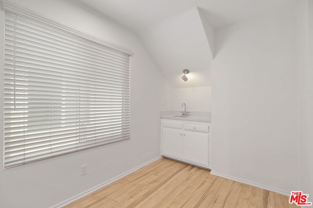 1916 PACIFIC AVE Unit: 1