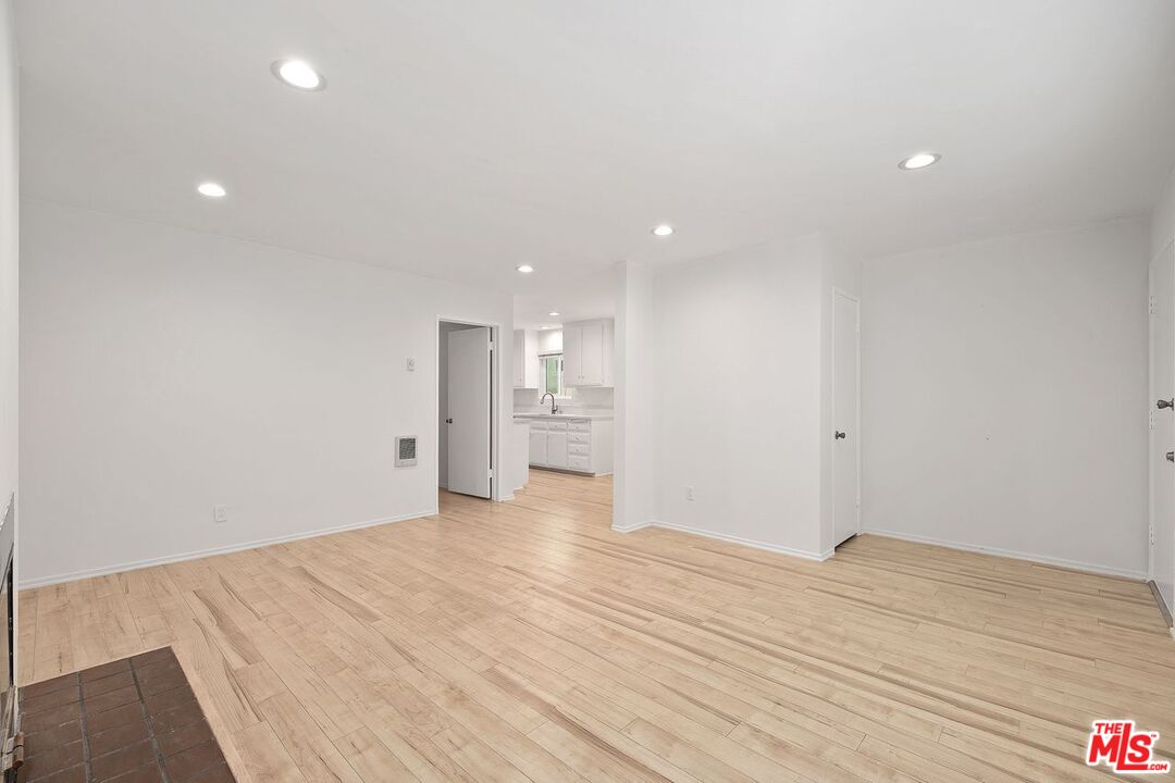 1916 PACIFIC AVE Unit: 1