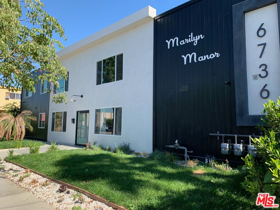 6736 Woodley Ave Unit: 18