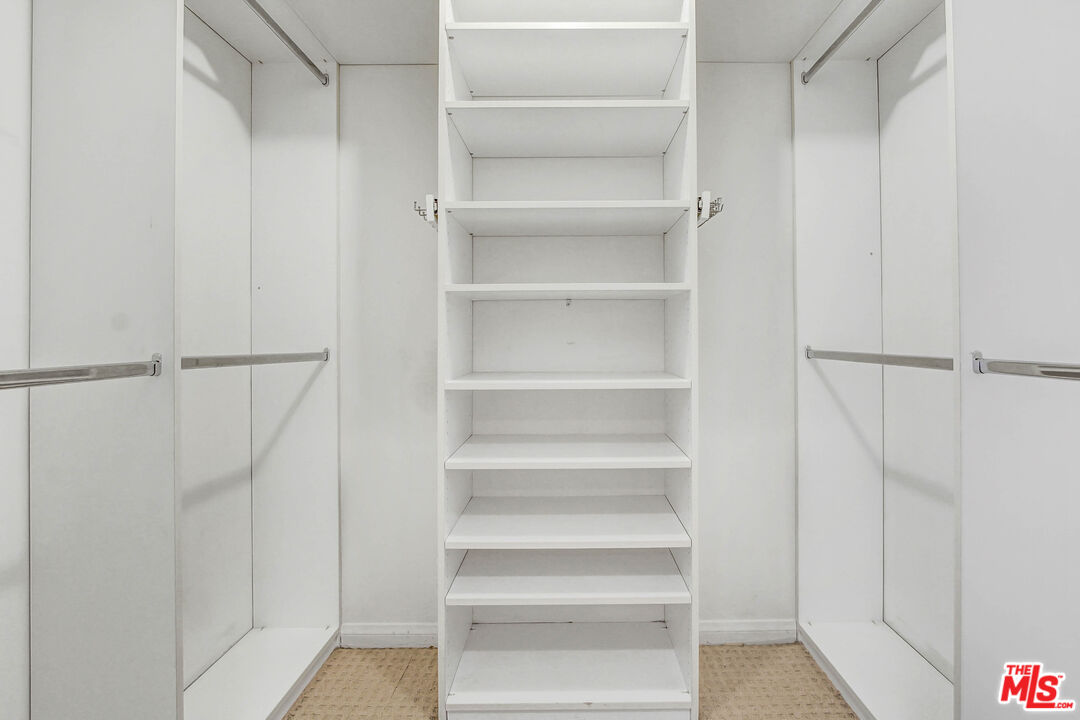 1880 Veteran Ave Unit: 211