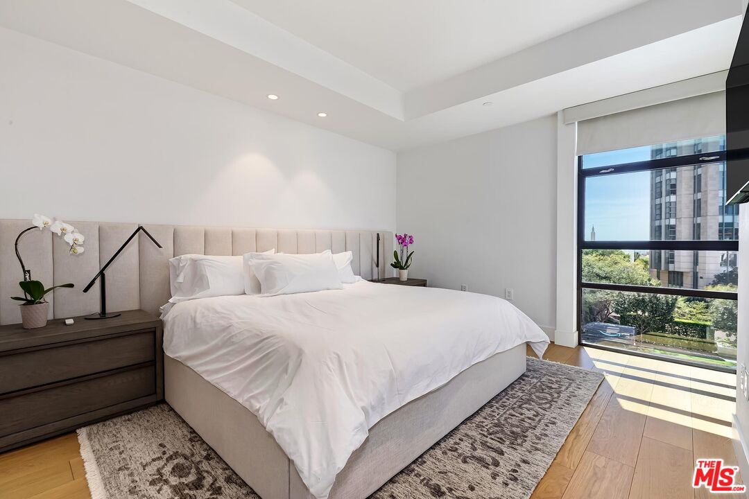 10777 Wilshire Blvd Unit: 406