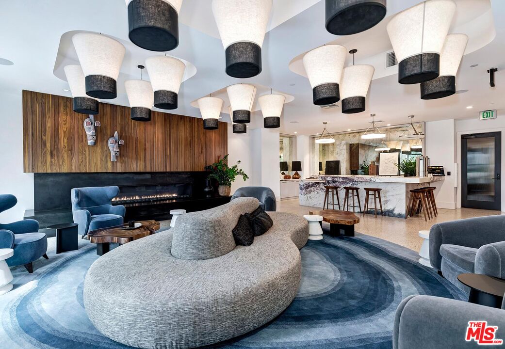 10777 Wilshire Blvd Unit: 406