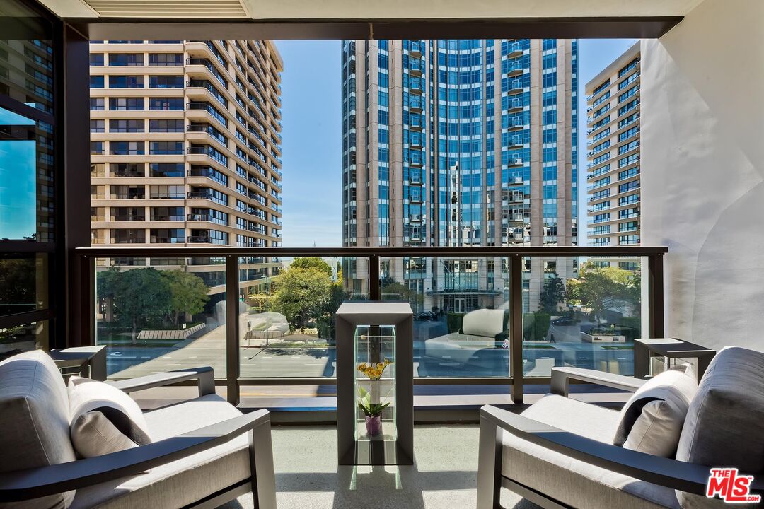 10777 Wilshire Blvd Unit: 406