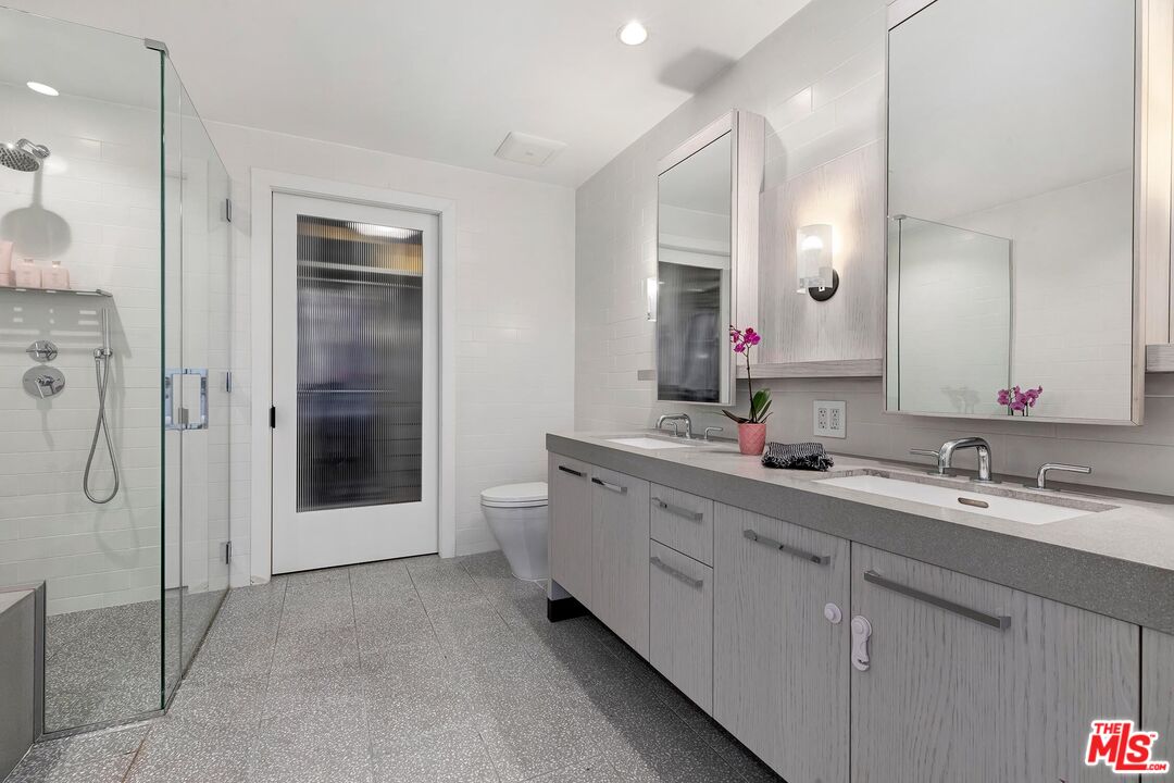 10777 Wilshire Blvd Unit: 406