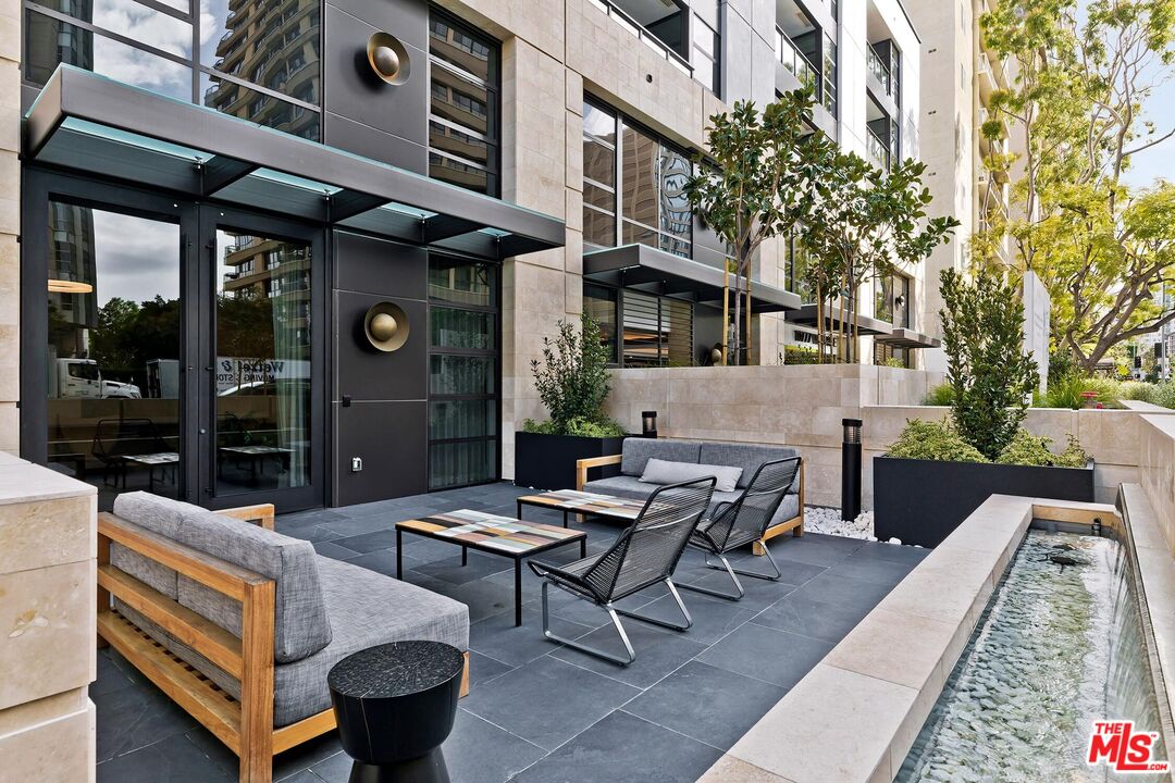 10777 Wilshire Blvd Unit: 406