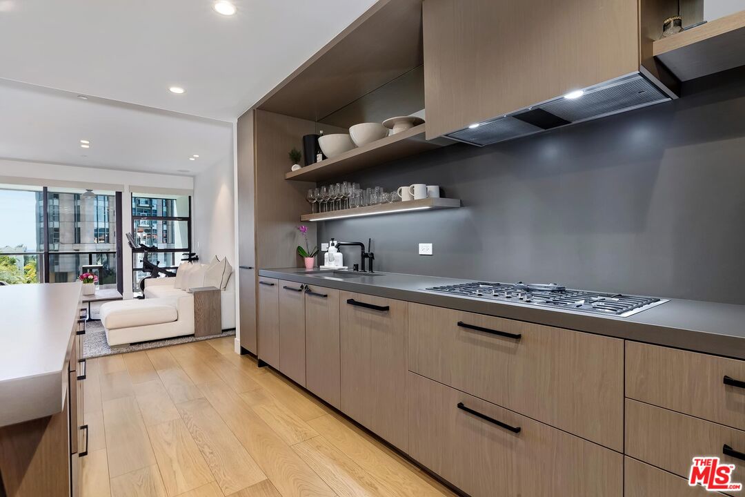 10777 Wilshire Blvd Unit: 406