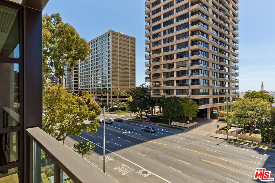 10777 Wilshire Blvd Unit: 406