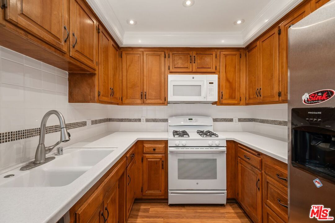 8515 Falmouth Ave Unit: 414