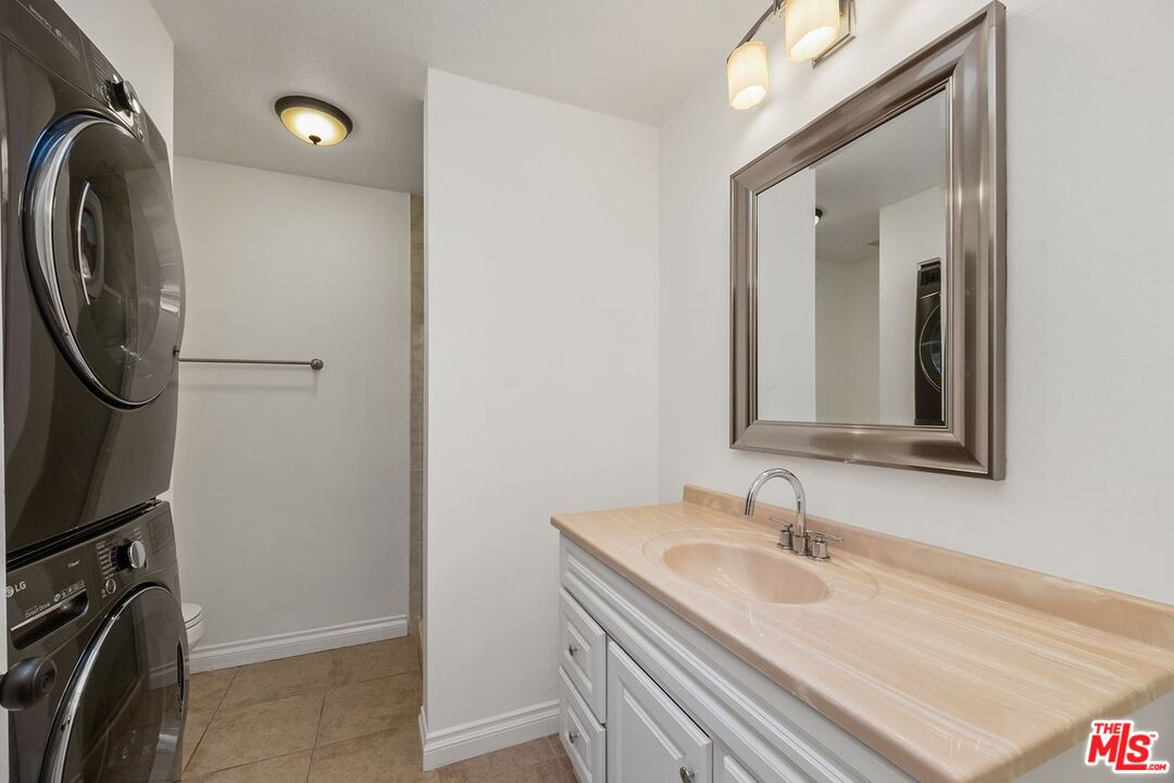 8515 Falmouth Ave Unit: 414