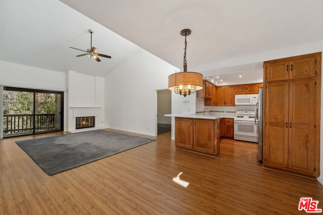 8515 Falmouth Ave Unit: 414