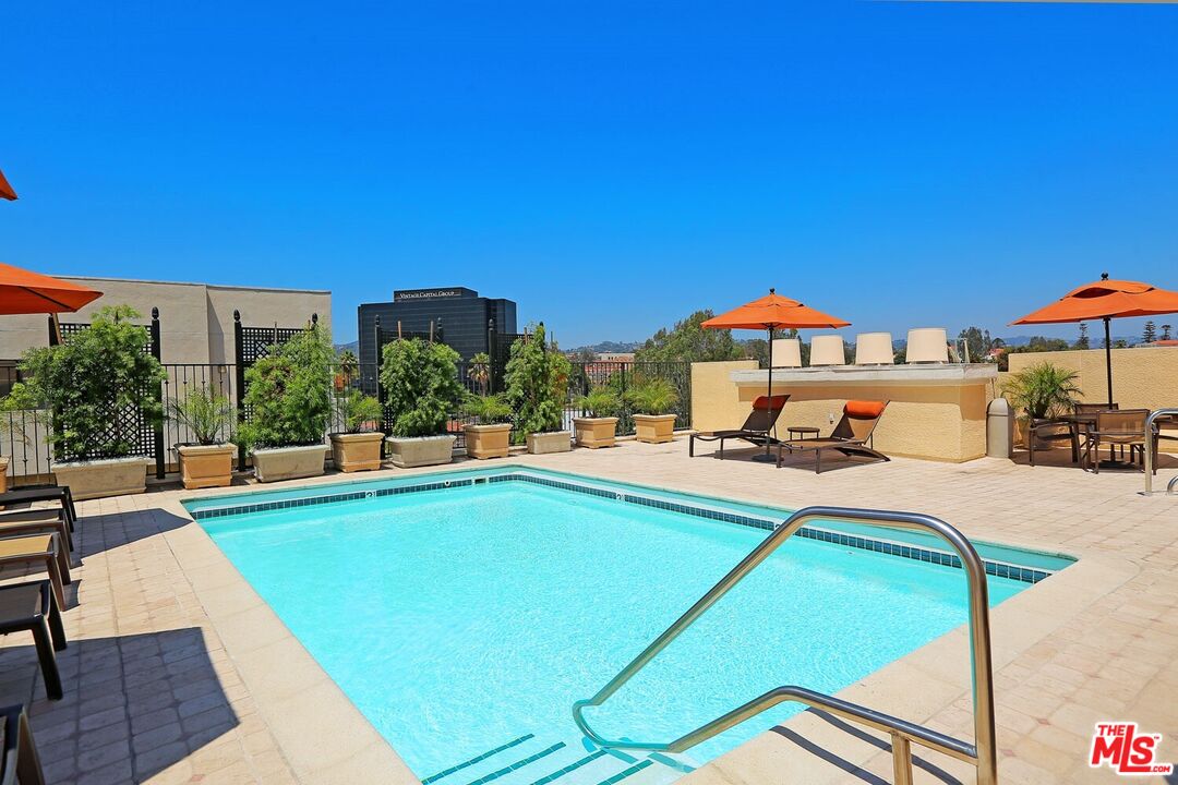 11500 San Vicente Blvd Unit: 218