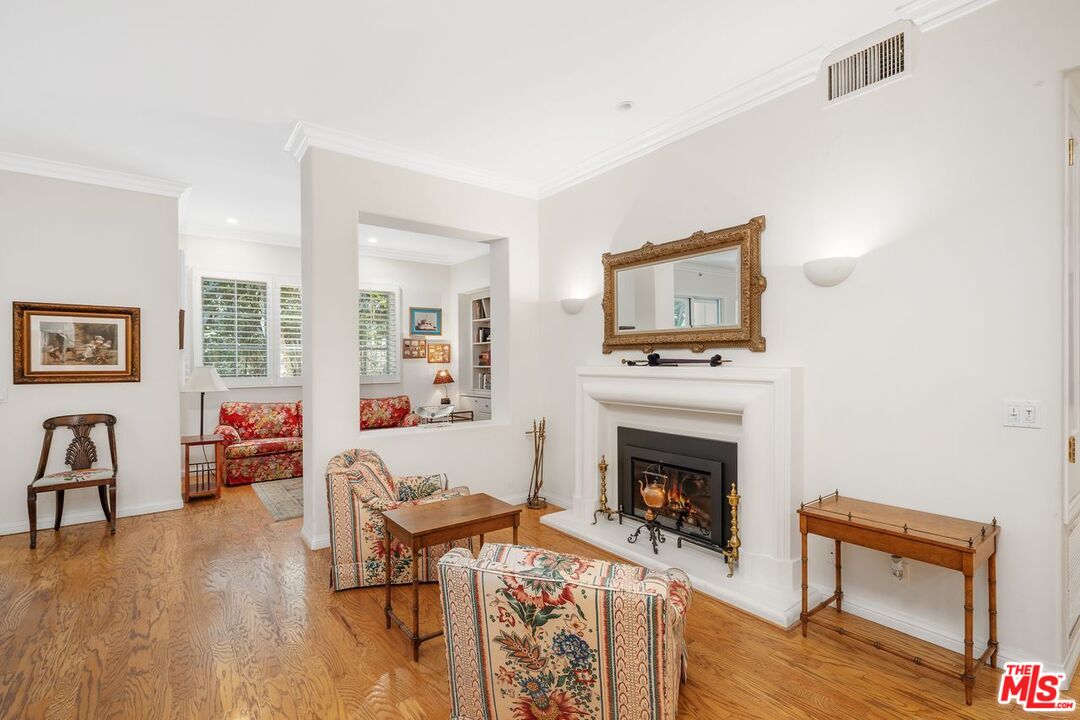 11500 San Vicente Blvd Unit: 218