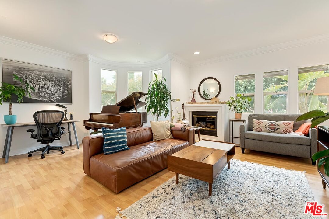 11612 Idaho Ave Unit: 201