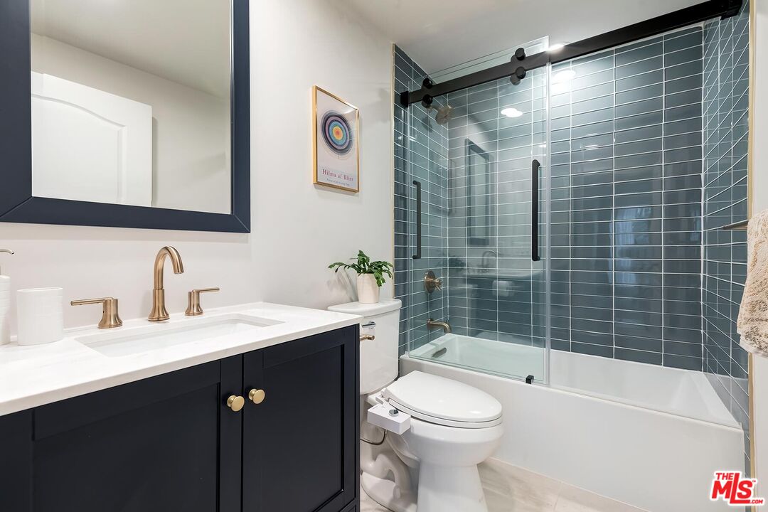 11612 Idaho Ave Unit: 201