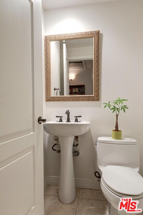 11612 Idaho Ave Unit: 201