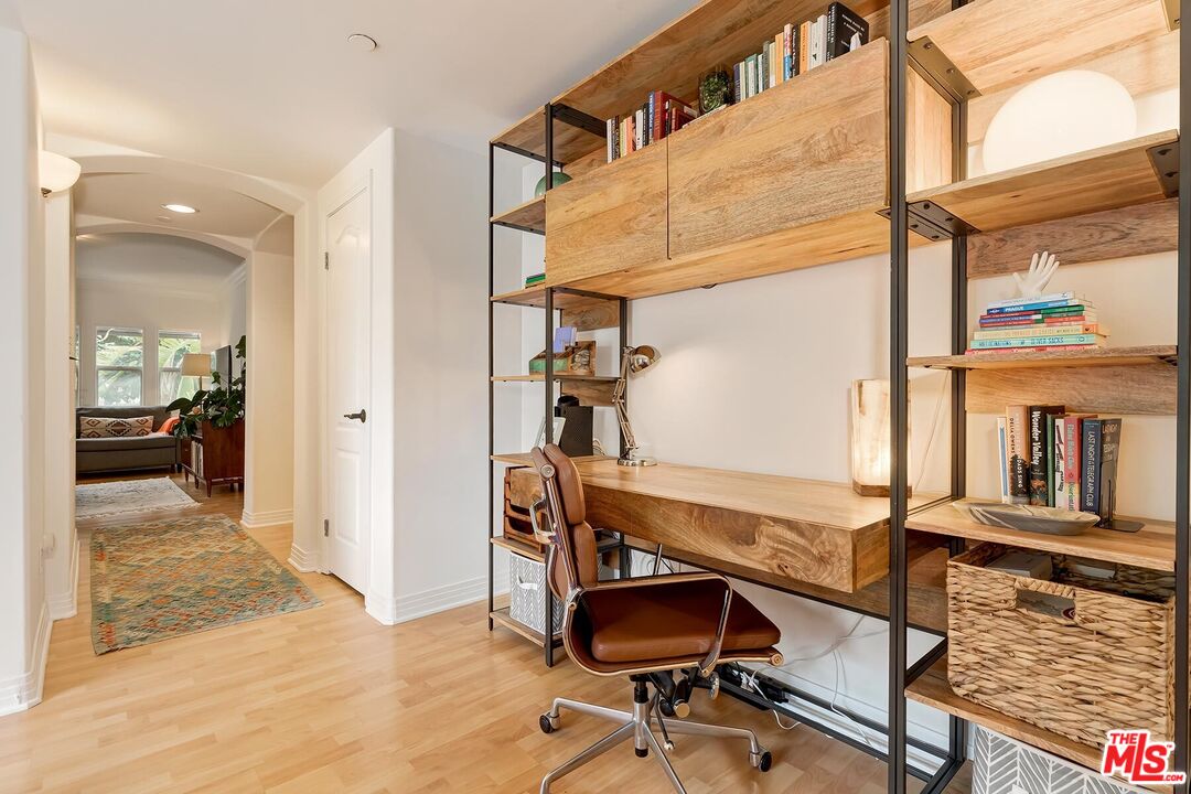 11612 Idaho Ave Unit: 201