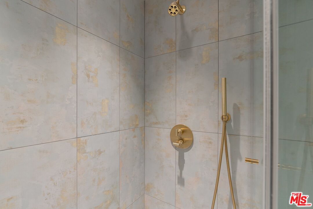 10490 Wilshire Blvd Unit: 402